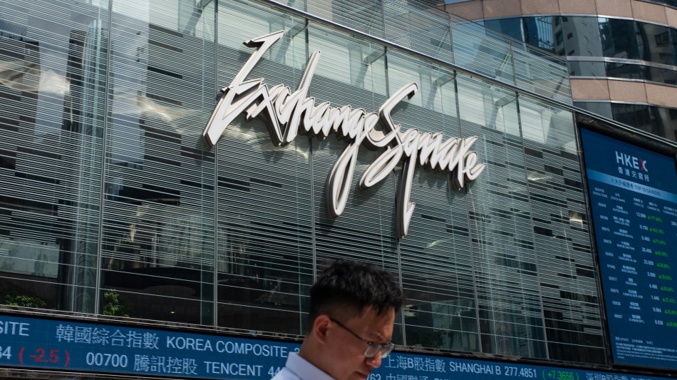 Borsa: Hong Kong apre a -0,03%, gi&ugrave; microchip con stretta Usa