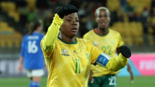South Africa stun Italy to reach Women's World Cup last 16