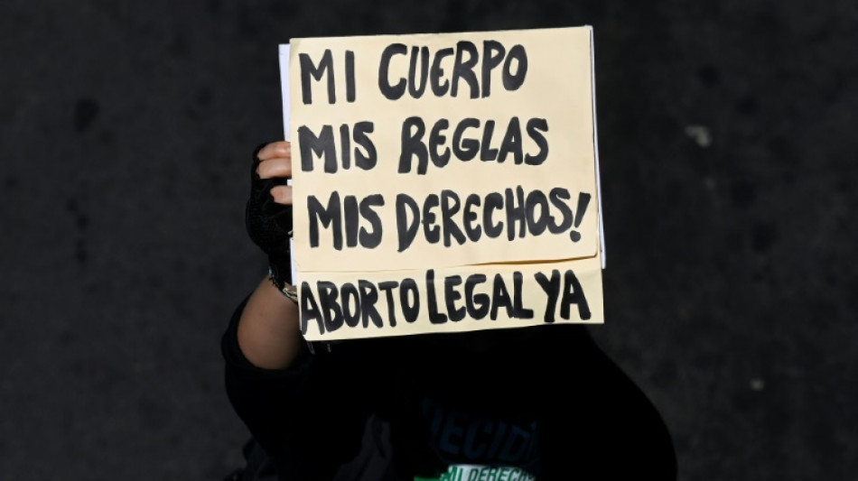 Una mujer en El Salvador arriesga 30 a&ntilde;os de c&aacute;rcel por aborto