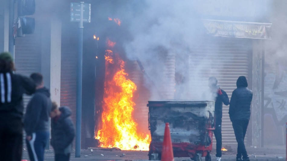Belfast se prepara para novos incidentes ap&oacute;s protestos anti-imigra&ccedil;&atilde;o