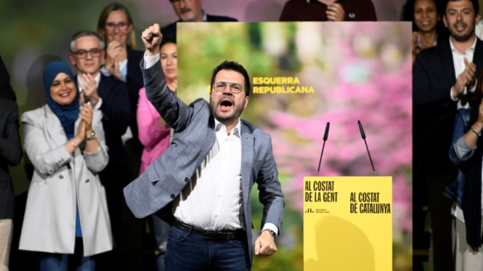 El independentismo busca una "remontada" para mantenerse en el poder en Catalu&ntilde;a