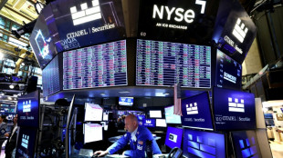 Wall Street termine en hausse, aid&eacute;e par la d&eacute;tente des co&ucirc;ts d'emprunt