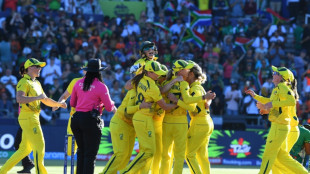 England bid to derail Australia in Women's Ashes