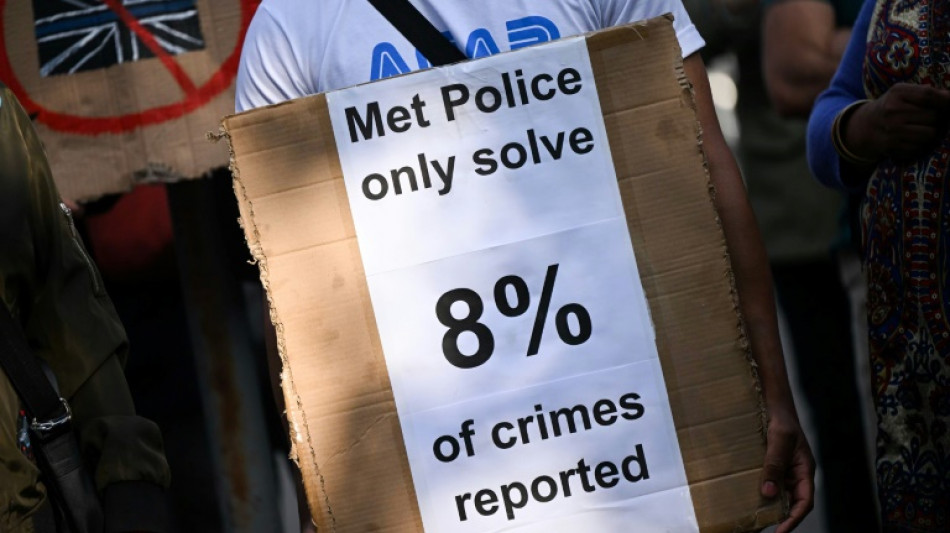 Casi 600 polic&iacute;as fueron despedidos en un a&ntilde;o en Reino Unido por mala conducta 