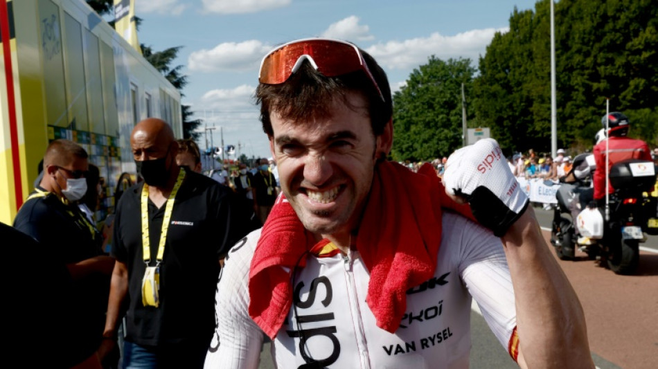 Izagirre dominates stage as Vingegaard keeps Tour de France lead