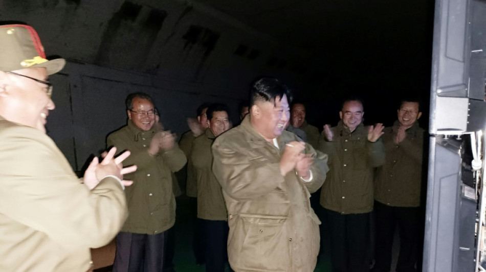 Corea del Norte dispara un misil y env&iacute;a aviones militares cerca de la frontera con el Sur