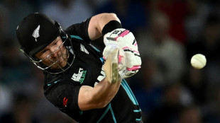 New Zealand overcome Bairstow blitz to level England T20 series