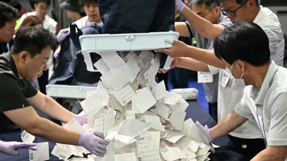 El candidato de centroizquierda Lee Jae-myung, ganador en la presidencial en Corea del Sur, según un sondeo
