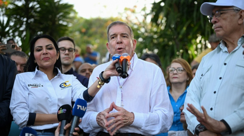 Denuncian "detenci&oacute;n arbitraria" de tres asistentes de candidato opositor en Venezuela