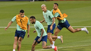 Neymar close to World Cup return, England and France set up last-eight showdown