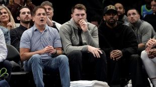 Mavs' Irving says he'll take it slow with foot injury