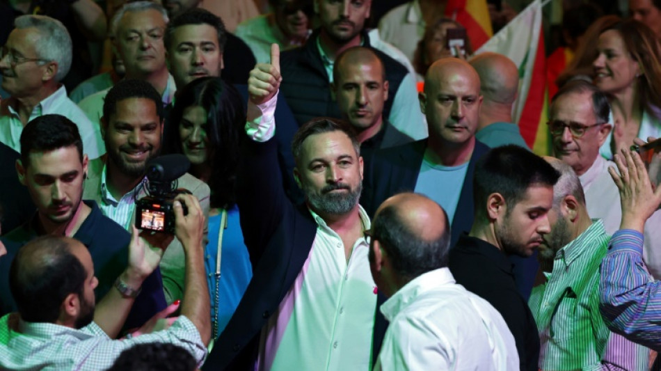 La extrema derecha entra en un tercer gobierno regional en Espa&ntilde;a