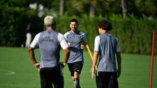 Messi starts his new job in the Florida heat
