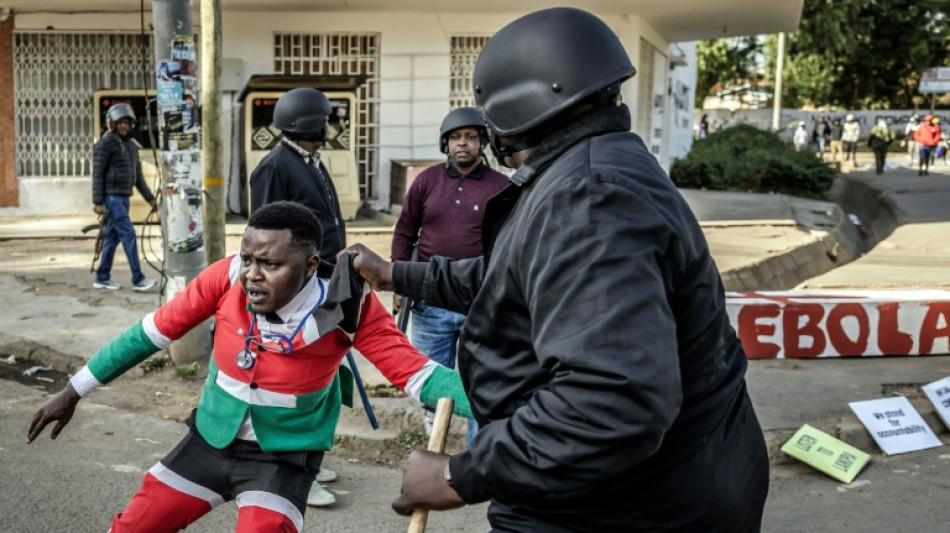 Un muerto en las protestas contra centro de cuarentena contra el &eacute;bola de EEUU en Kenia
