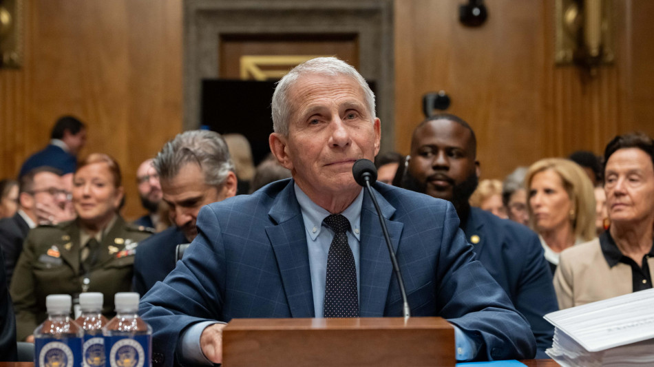 Trump, 'Fauci? Il Dipartimento di Giustizia dovrebbe incriminarlo'