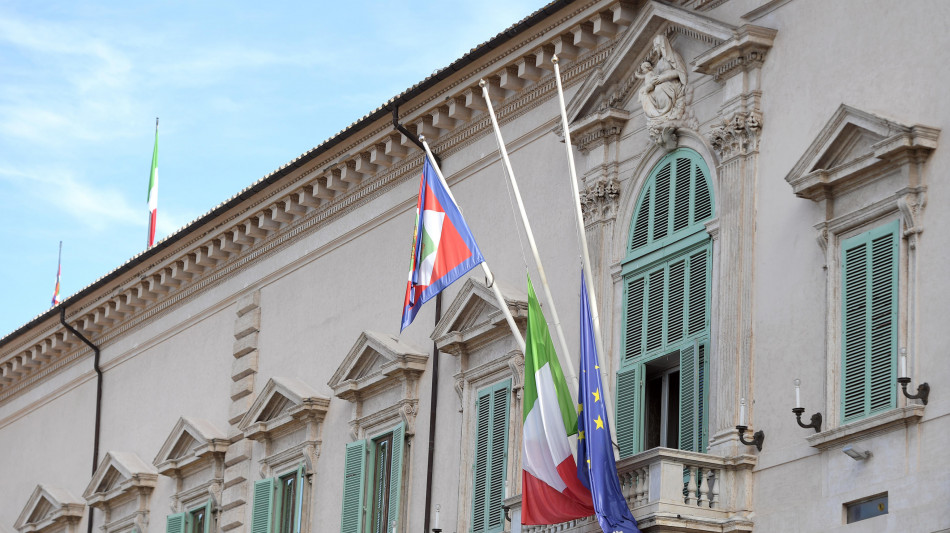 Consiglio supremo,ok uso strutture in Italia nel rispetto accordi internazionali