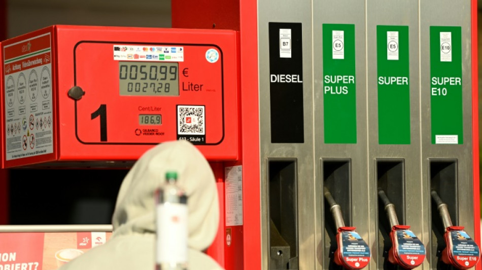ADAC: Spritpreise im November kr&auml;ftig gesunken