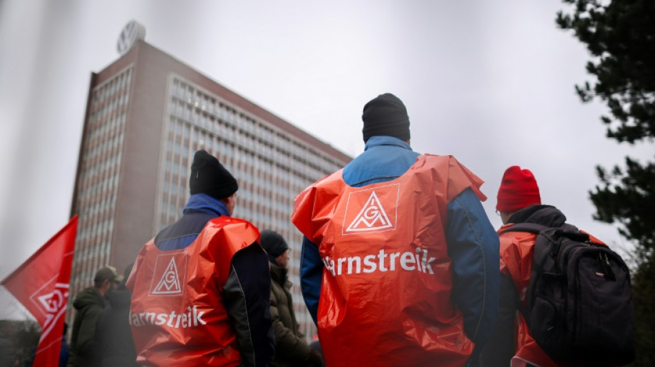 IG Metall: 103.000 VW-Besch&auml;ftigte im Warnstreik - Konzern meldet 55.000 Streikende