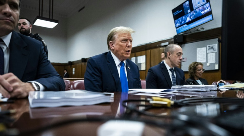 Trump regresa a la corte, prosigue la selecci&oacute;n del jurado