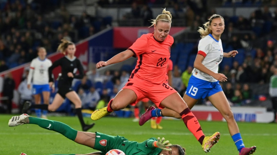 England star Mead wants more action on ACL injuries in women's football