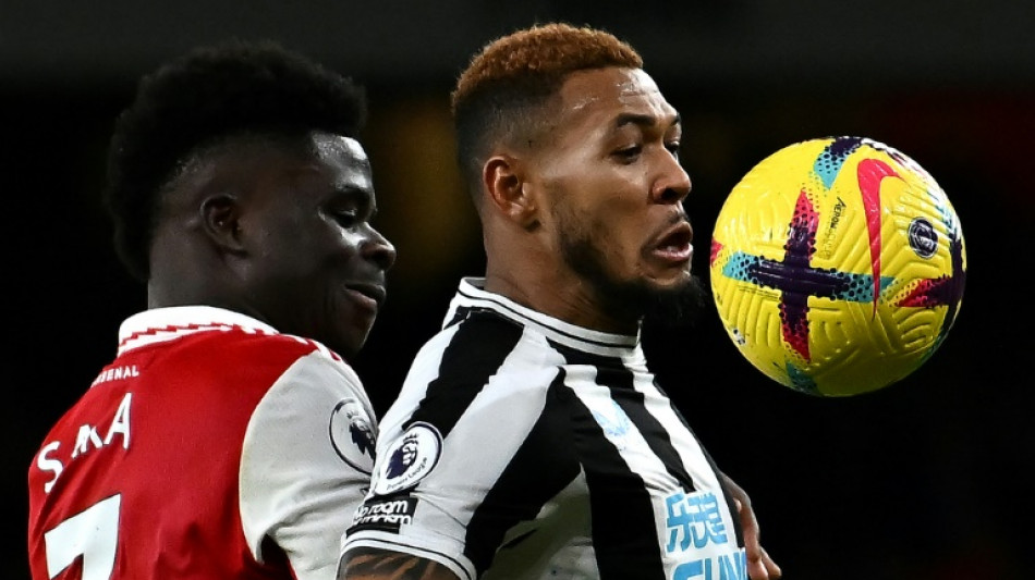 Arsenal held by battling Newcastle as Man Utd extend winning run
