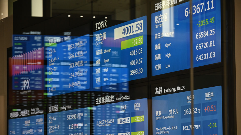 Borsa: Asia contrastata attende l'inflazione negli Stati Uniti