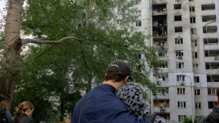 Ataques russos em plena luz do dia deixam sete mortos em Kiev