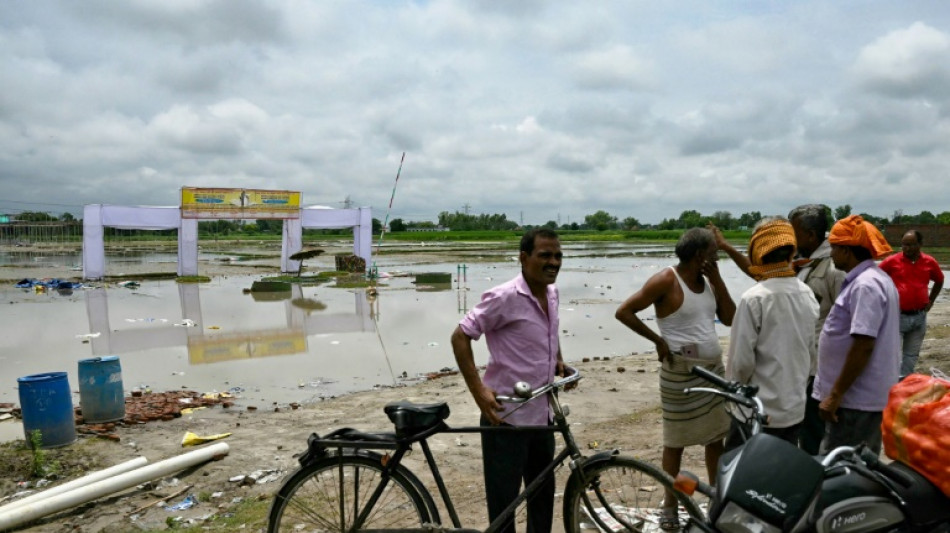 Abogado del gur&uacute; hind&uacute; cuyo serm&oacute;n termin&oacute; en estampida afirma que su cliente no se esconde