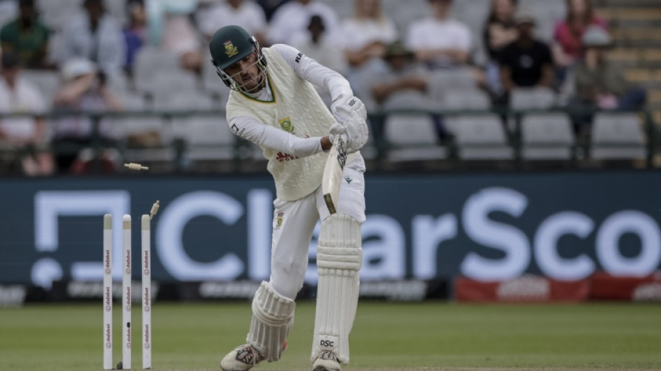 Starc takes six as Australia fight back in South Africa decider