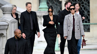 Assaltantes de Kim Kardashian não voltarão à prisão por roubo milionário de 2016 em Paris