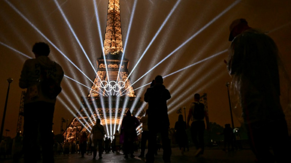 París se prepara para pasar el relevo a Los Ángeles con una clausura llena de estrellas