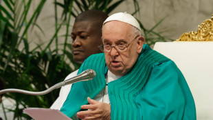 Il Papa sul fine vita, accompagnare al termine naturale