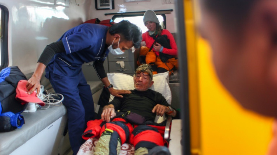 Un alpiniste espagnol de 84 ans, malchanceux, achoppe sur son 13e sommet au N&eacute;pal