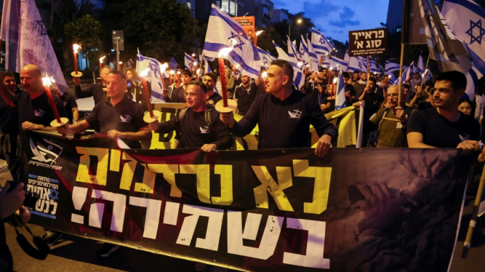 Israel&iacute;es se manifiestan contra reforma judicial