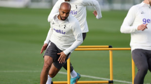 Brazilian winger Lucas Moura returns to Sao Paulo 