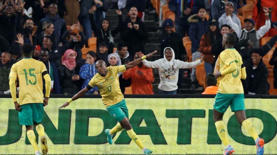 Goalkeeper howler sinks Morocco, Zambia run riot to qualify